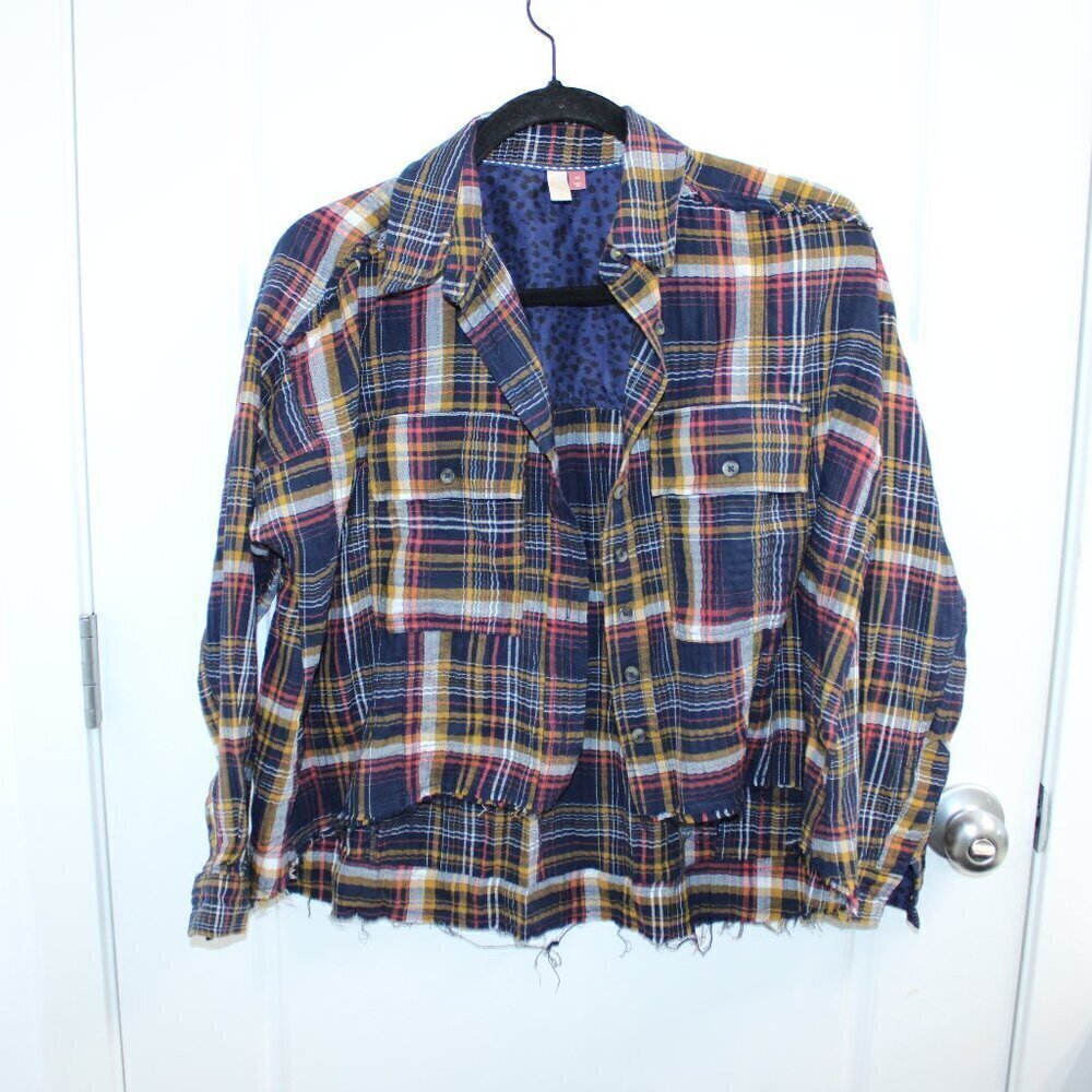 Anthropologie Pilcro Y2K Plaid Oversized Crop shirt size xs Raw Edge Hem